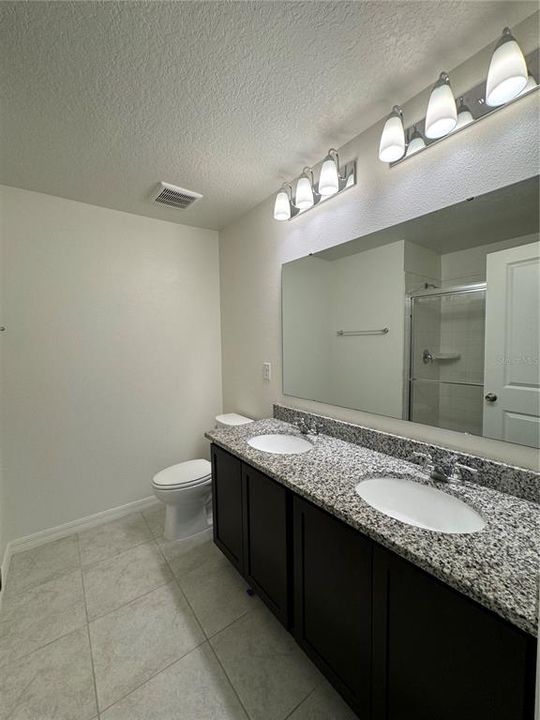 En Renta: $2,265 (3 camas, 2 baños, 1479 Pies cuadrados)