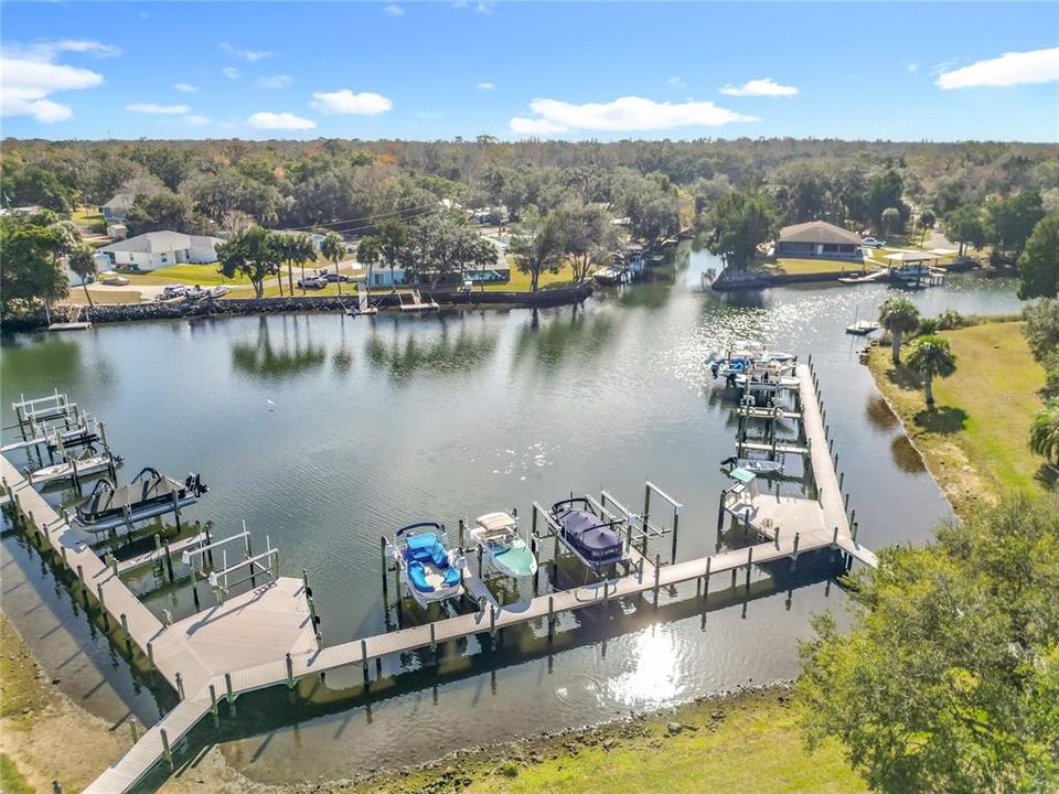 待售: $353,900 (2 贝兹, 2 浴室, 1252 平方英尺)