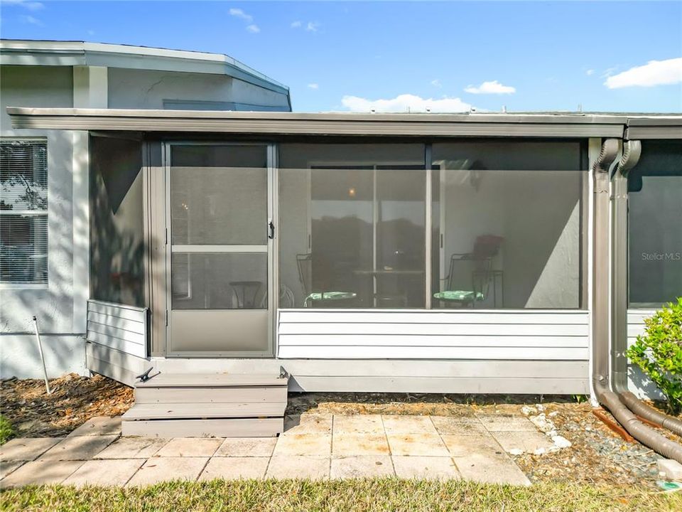 待售: $353,900 (2 贝兹, 2 浴室, 1252 平方英尺)