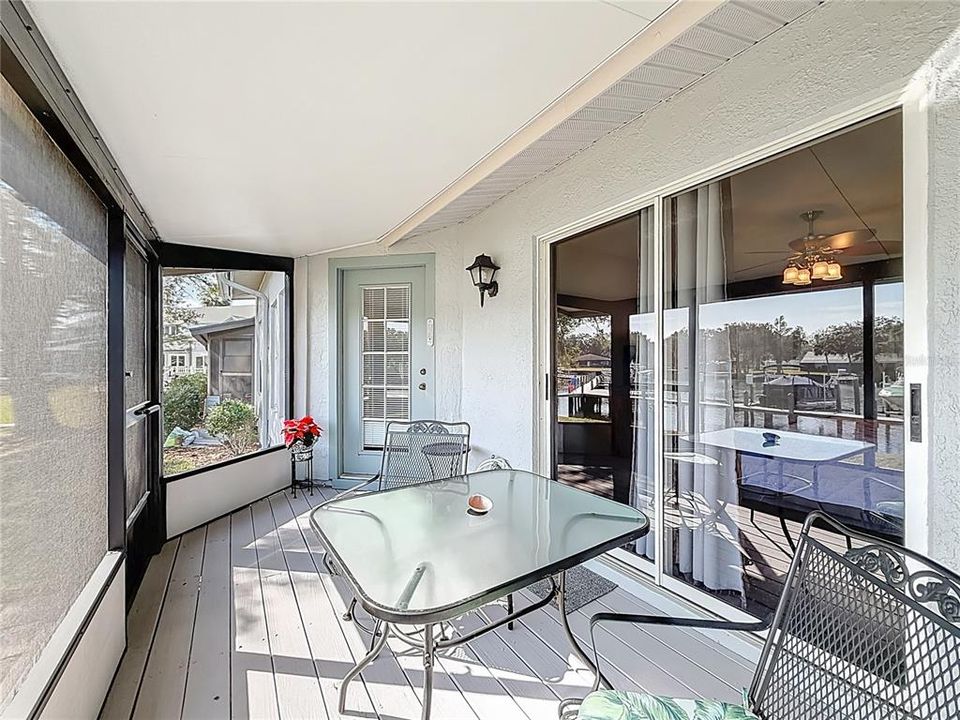 待售: $353,900 (2 贝兹, 2 浴室, 1252 平方英尺)