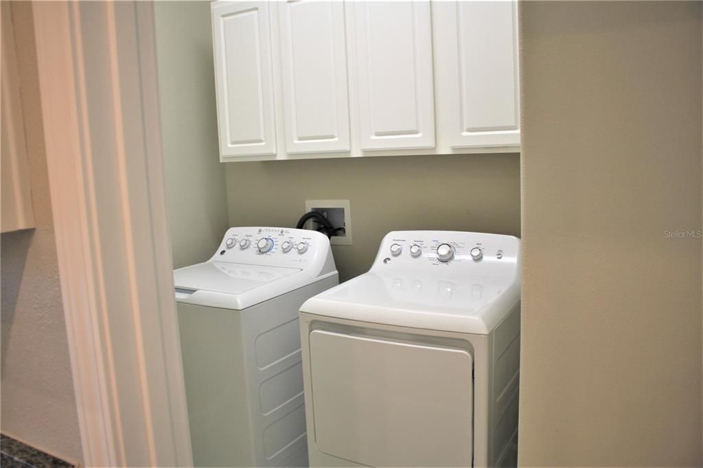 В аренду: $2,900 (4 спален, 3 ванн, 2065 Квадратных фут)