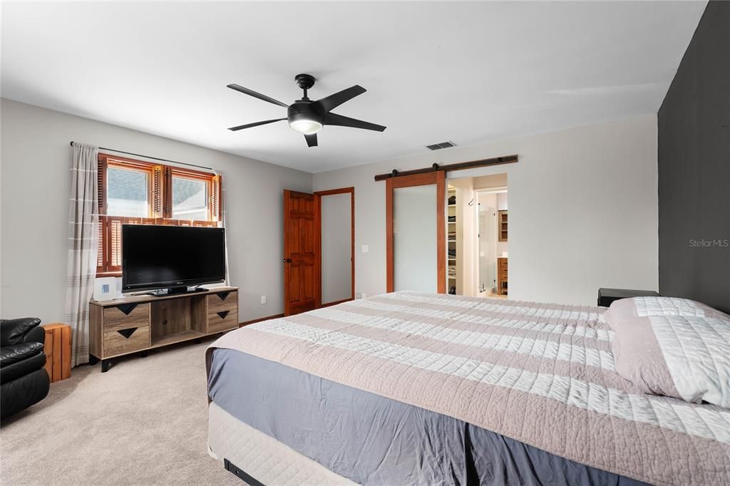 En Venta: $515,000 (3 camas, 3 baños, 2719 Pies cuadrados)