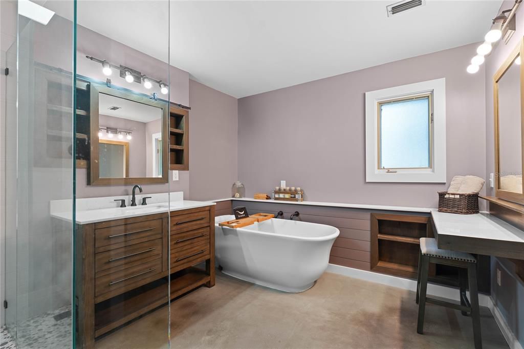 En Venta: $515,000 (3 camas, 3 baños, 2719 Pies cuadrados)