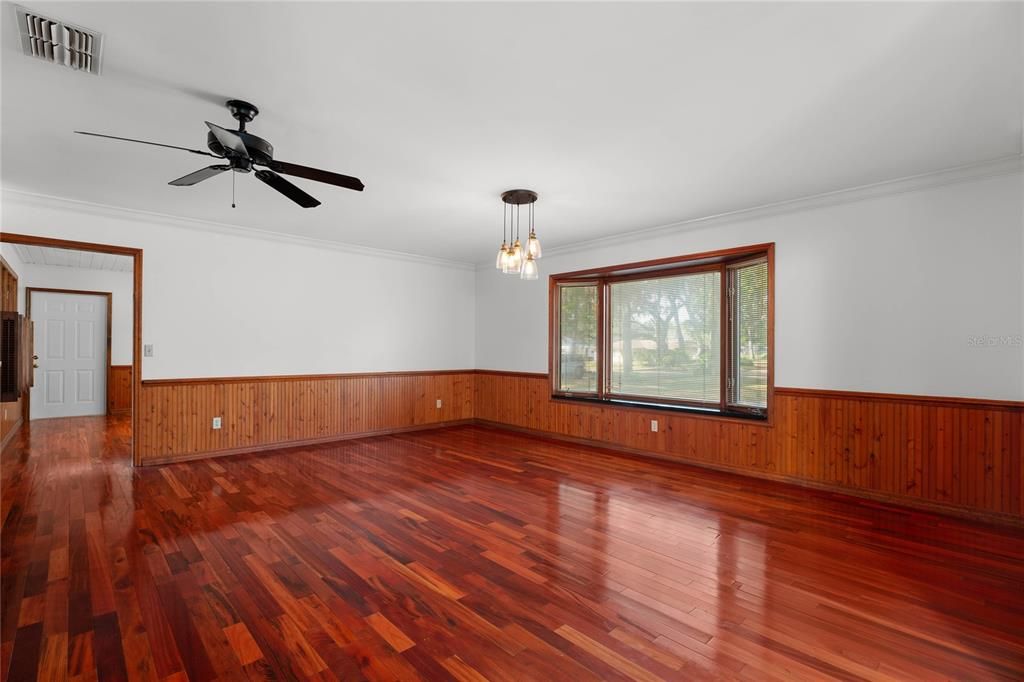 En Venta: $515,000 (3 camas, 3 baños, 2719 Pies cuadrados)