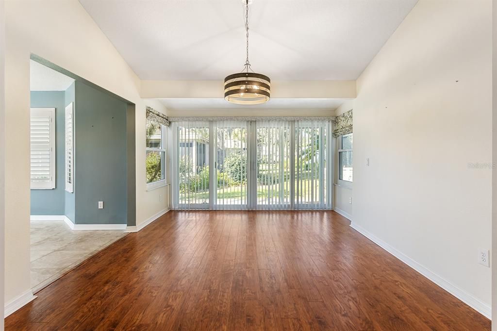 待售: $434,900 (2 贝兹, 2 浴室, 1776 平方英尺)