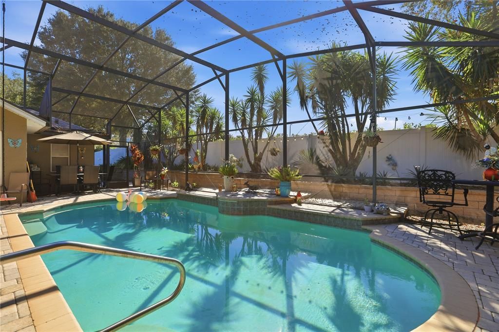 For Sale: $514,900 (4 beds, 3 baths, 2385 Square Feet)