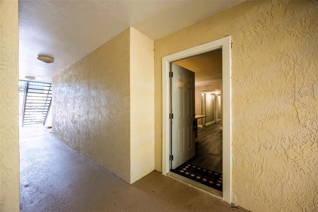 For Sale: $149,999 (3 beds, 2 baths, 1076 Square Feet)