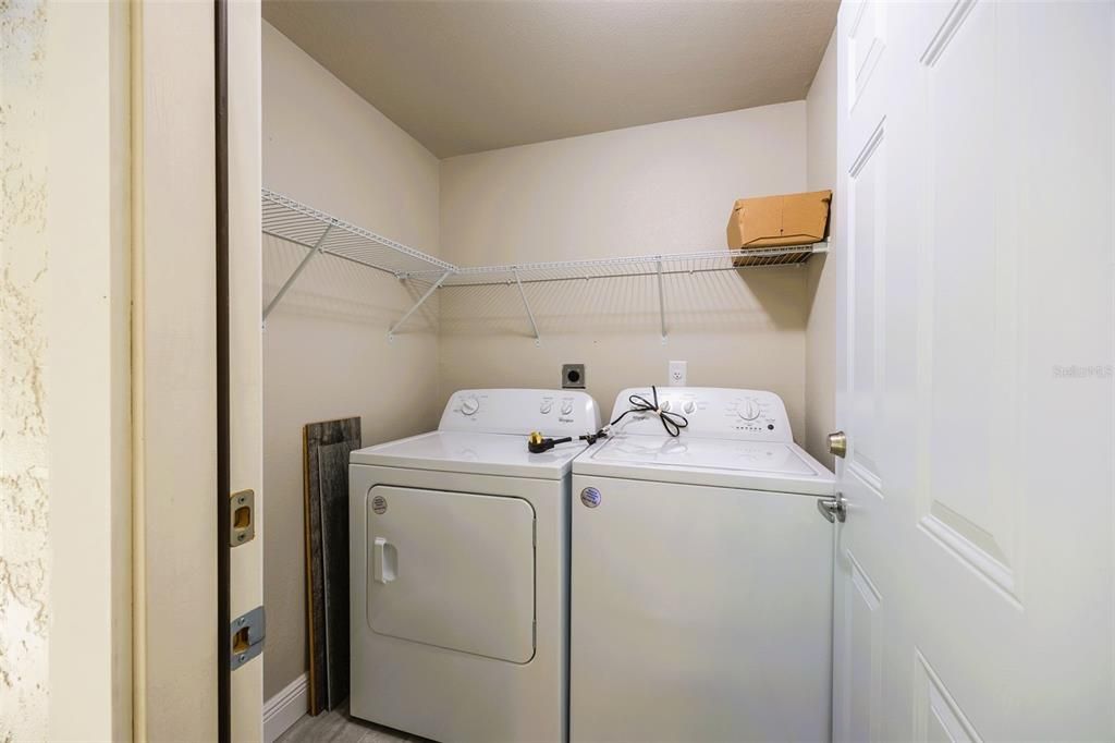 For Sale: $149,999 (3 beds, 2 baths, 1076 Square Feet)