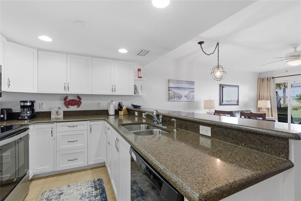 En Venta: $475,000 (2 camas, 2 baños, 889 Pies cuadrados)