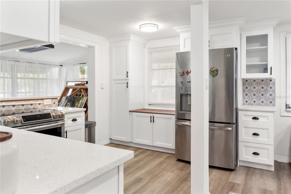 В аренду: $2,800 (2 спален, 1 ванн, 1267 Квадратных фут)