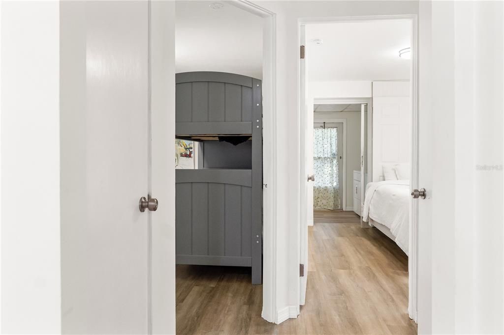 В аренду: $2,800 (2 спален, 1 ванн, 1267 Квадратных фут)