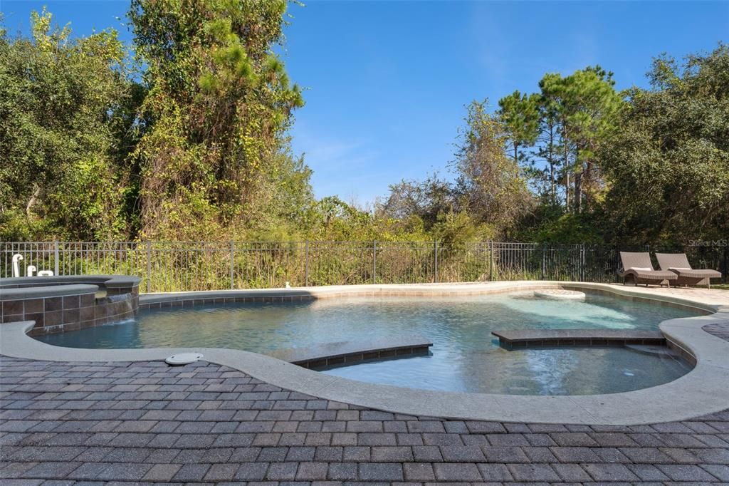 For Sale: $850,000 (4 beds, 2 baths, 4204 Square Feet)