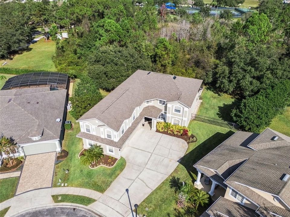 For Sale: $850,000 (4 beds, 2 baths, 4204 Square Feet)