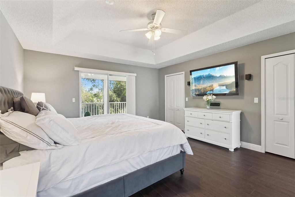 For Sale: $850,000 (4 beds, 2 baths, 4204 Square Feet)