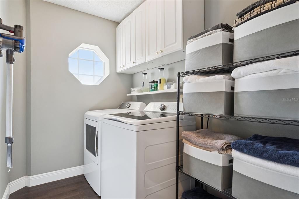 For Sale: $850,000 (4 beds, 2 baths, 4204 Square Feet)