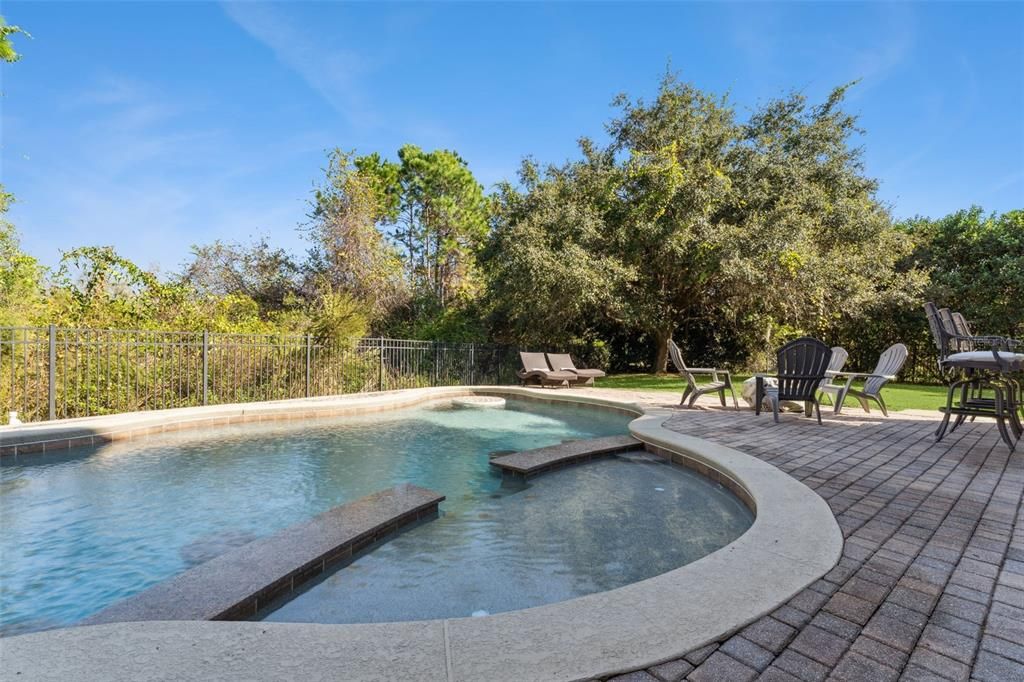 For Sale: $850,000 (4 beds, 2 baths, 4204 Square Feet)