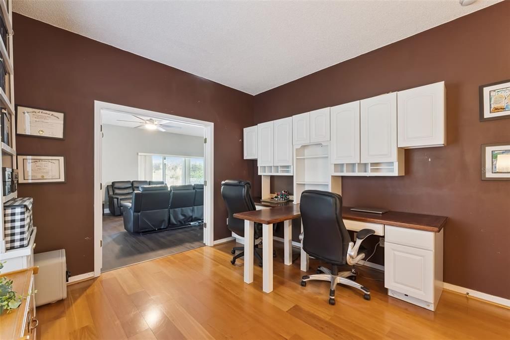 For Sale: $850,000 (4 beds, 2 baths, 4204 Square Feet)