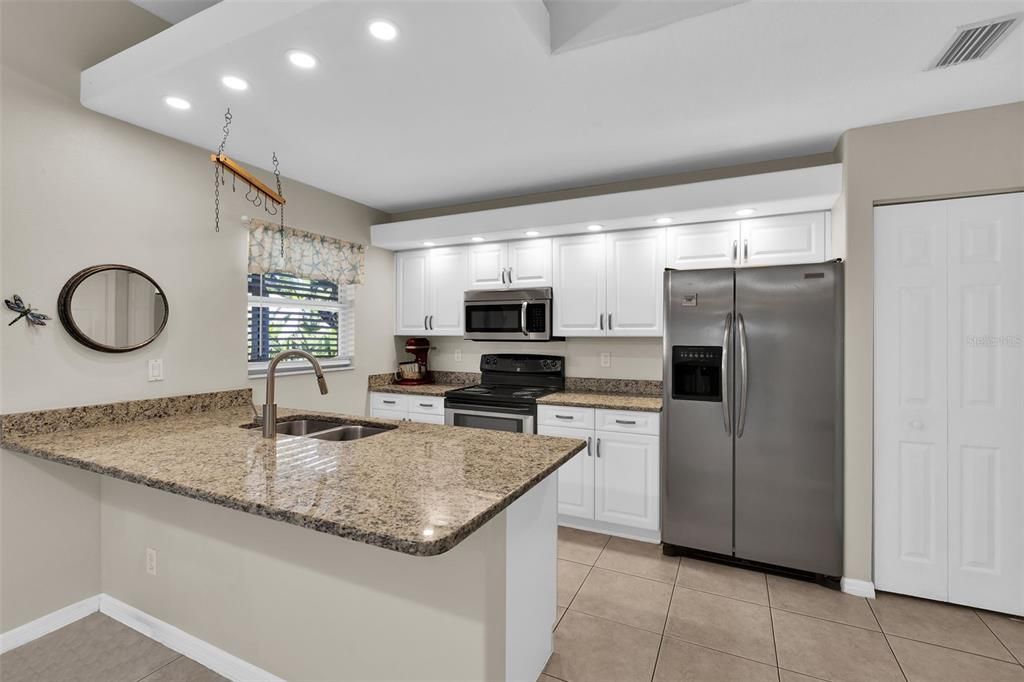 En Venta: $359,000 (3 camas, 2 baños, 1180 Pies cuadrados)