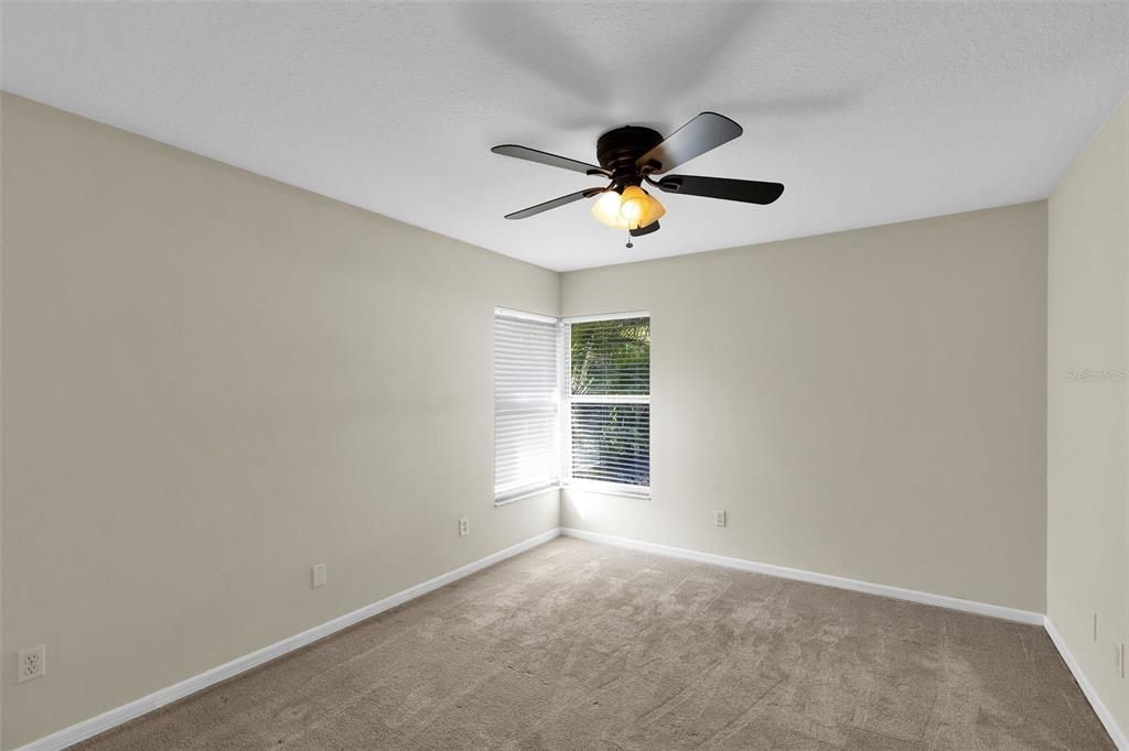 En Venta: $359,000 (3 camas, 2 baños, 1180 Pies cuadrados)