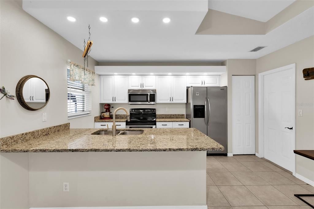 En Venta: $359,000 (3 camas, 2 baños, 1180 Pies cuadrados)