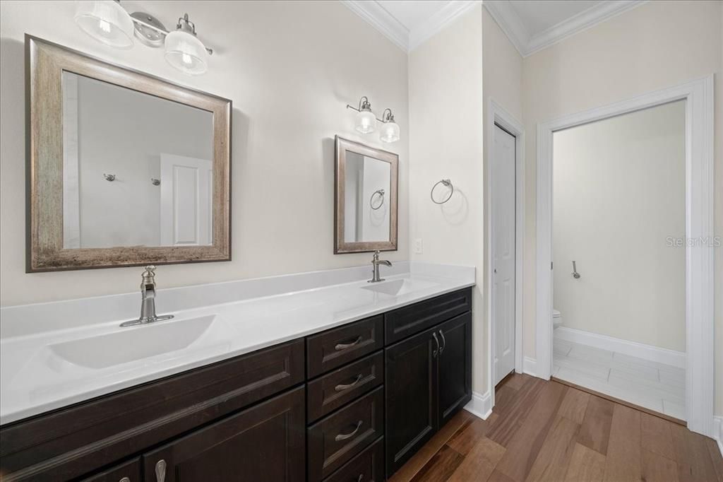 For Sale: $1,295,000 (3 beds, 2 baths, 2768 Square Feet)