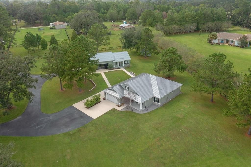 For Sale: $1,295,000 (3 beds, 2 baths, 2768 Square Feet)