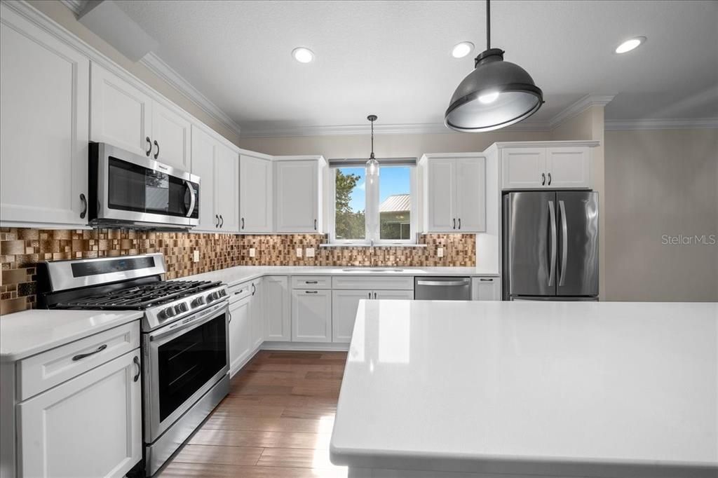 For Sale: $1,295,000 (3 beds, 2 baths, 2768 Square Feet)