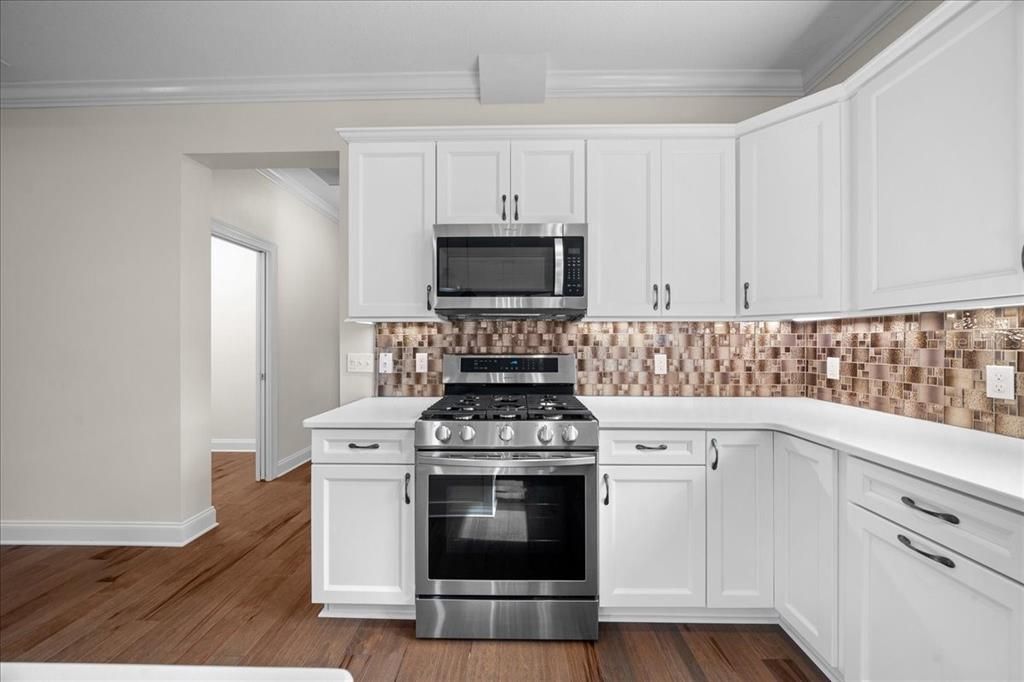 For Sale: $1,295,000 (3 beds, 2 baths, 2768 Square Feet)