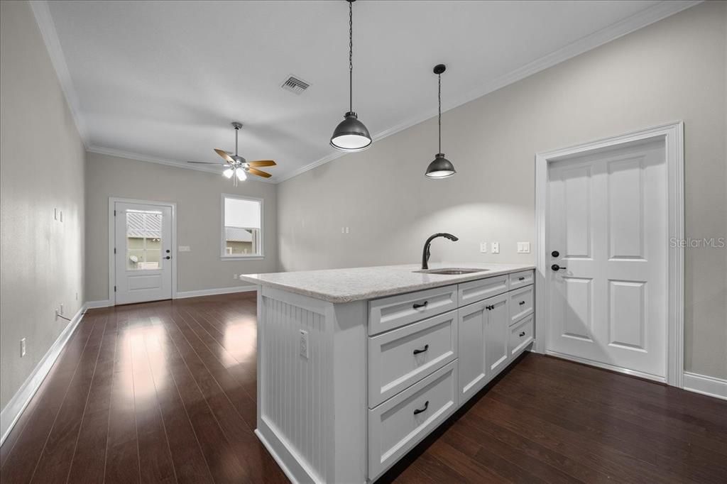 For Sale: $1,295,000 (3 beds, 2 baths, 2768 Square Feet)