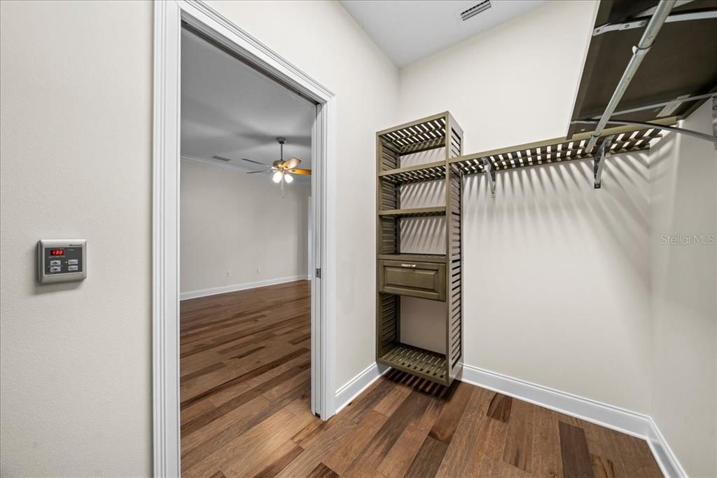 For Sale: $1,295,000 (3 beds, 2 baths, 2768 Square Feet)