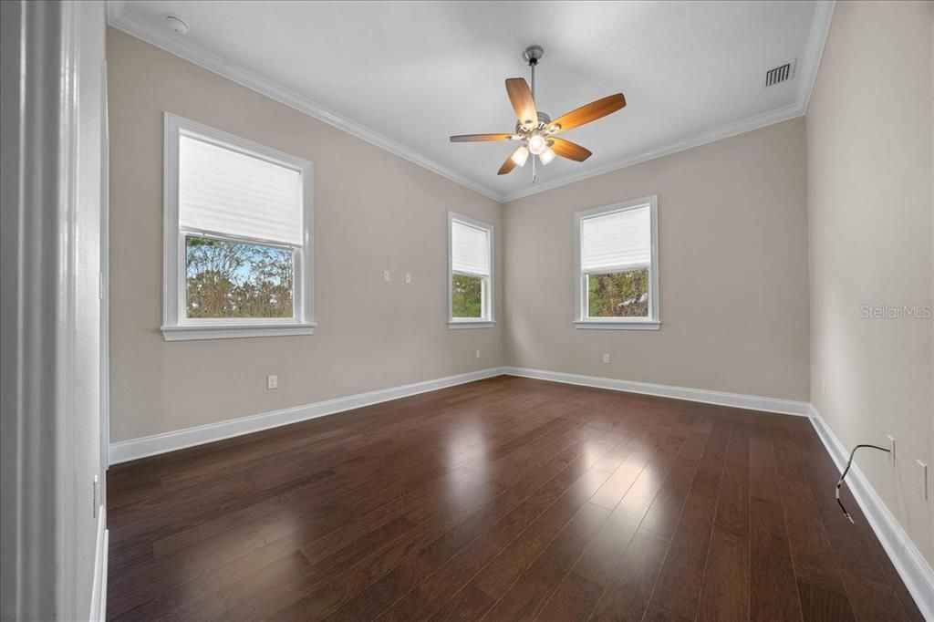 For Sale: $1,295,000 (3 beds, 2 baths, 2768 Square Feet)