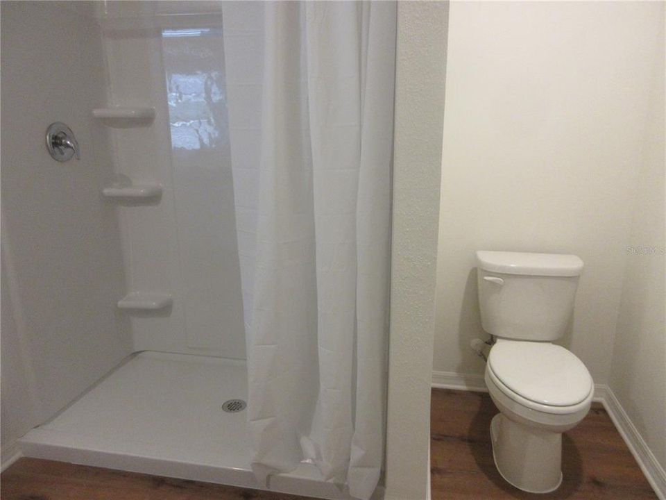 出租: $1,925 (4 贝兹, 2 浴室, 1816 平方英尺)