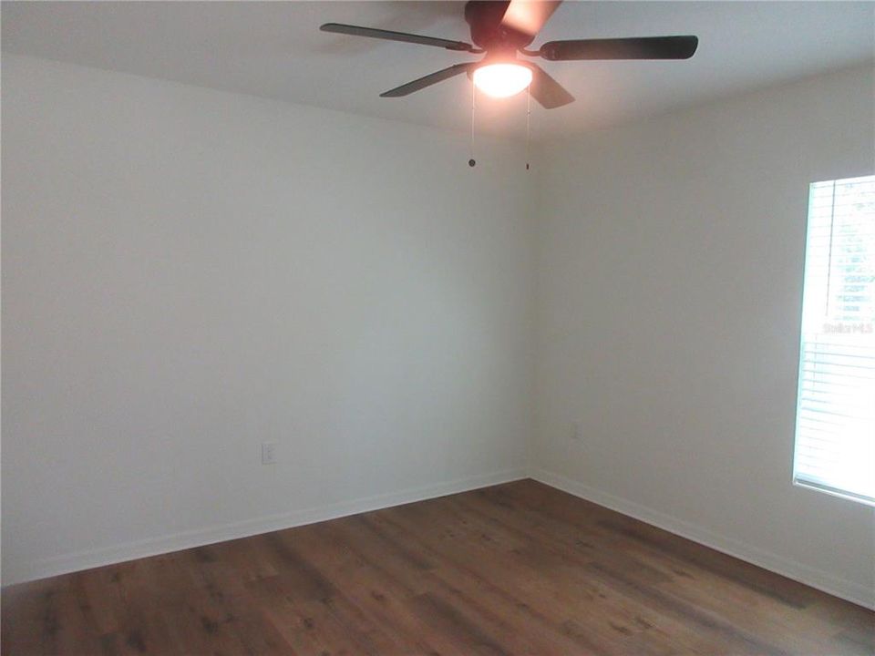 出租: $1,925 (4 贝兹, 2 浴室, 1816 平方英尺)