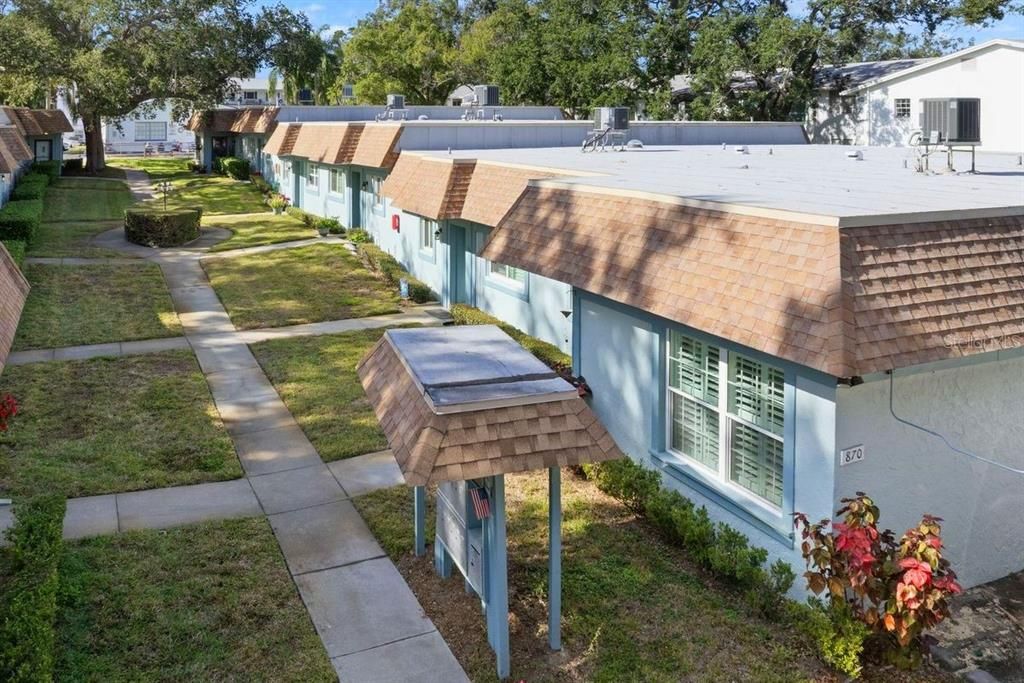 For Sale: $309,900 (2 beds, 2 baths, 1490 Square Feet)