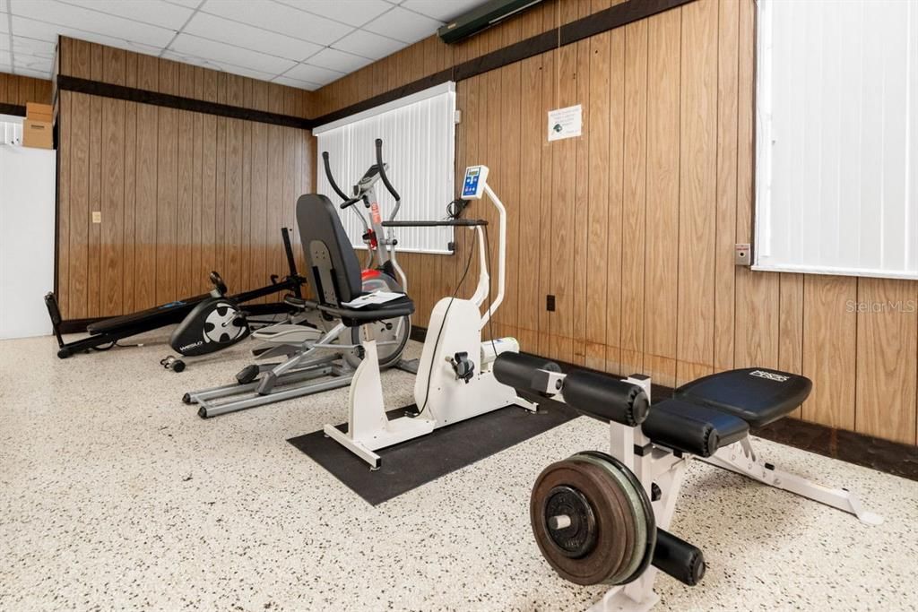 For Sale: $309,900 (2 beds, 2 baths, 1490 Square Feet)