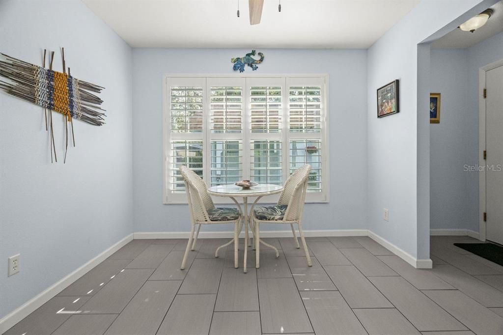 For Sale: $309,900 (2 beds, 2 baths, 1490 Square Feet)