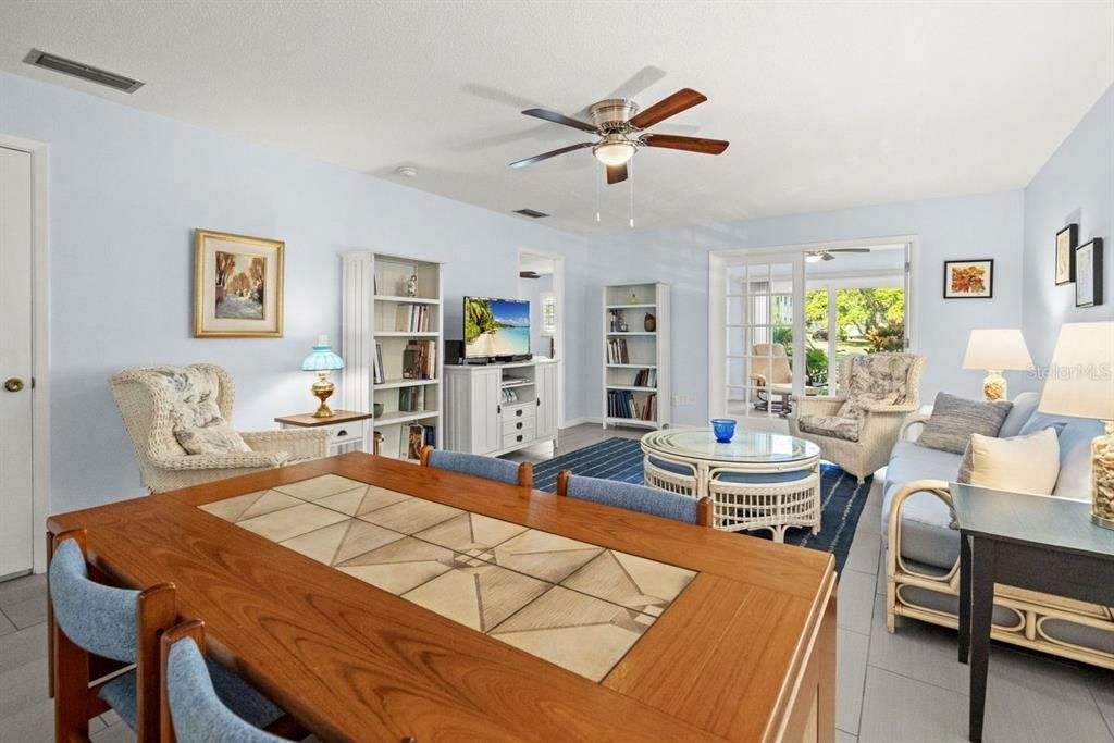 For Sale: $309,900 (2 beds, 2 baths, 1490 Square Feet)