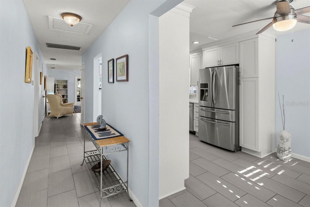 For Sale: $309,900 (2 beds, 2 baths, 1490 Square Feet)