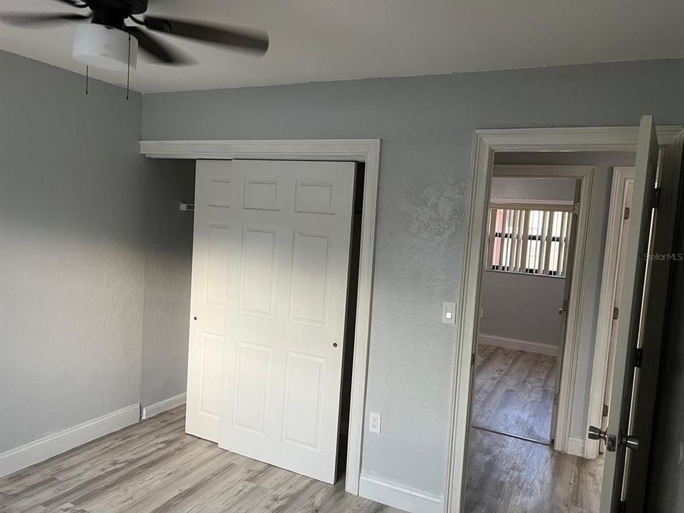 For Rent: $1,100 (2 beds, 1 baths, 810 Square Feet)