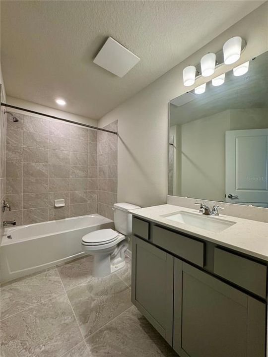 出租: $2,545 (3 贝兹, 2 浴室, 1699 平方英尺)