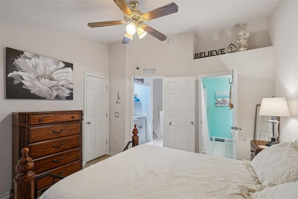 For Sale: $172,000 (2 beds, 2 baths, 1134 Square Feet)