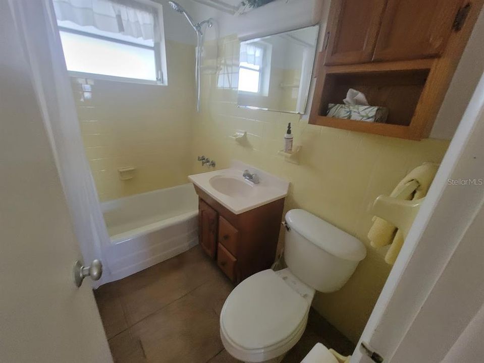 В аренду: $1,600 (2 спален, 2 ванн, 1122 Квадратных фут)