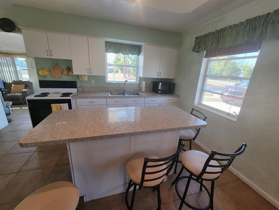 В аренду: $1,600 (2 спален, 2 ванн, 1122 Квадратных фут)