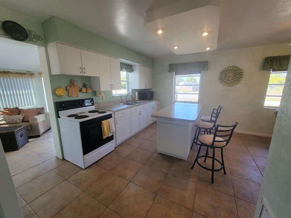 В аренду: $1,600 (2 спален, 2 ванн, 1122 Квадратных фут)