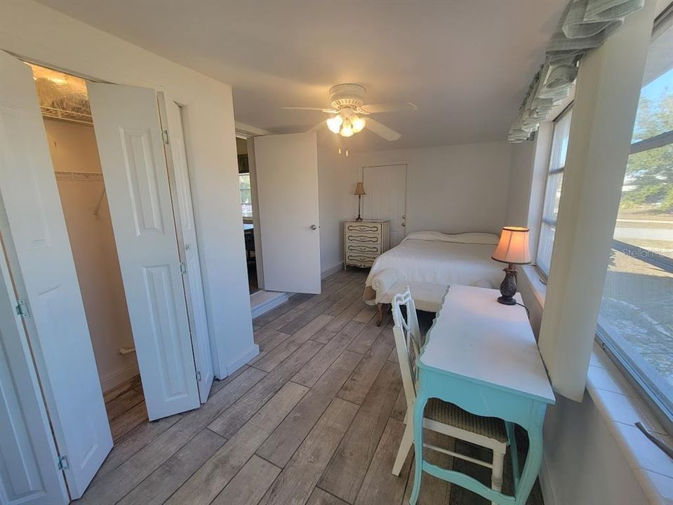 В аренду: $1,600 (2 спален, 2 ванн, 1122 Квадратных фут)