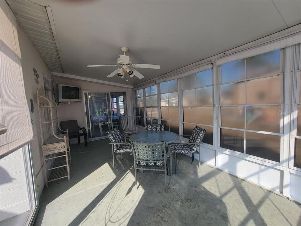 В аренду: $1,600 (2 спален, 2 ванн, 1122 Квадратных фут)