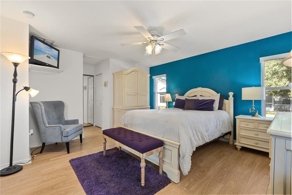 待售: $265,000 (2 贝兹, 2 浴室, 1478 平方英尺)