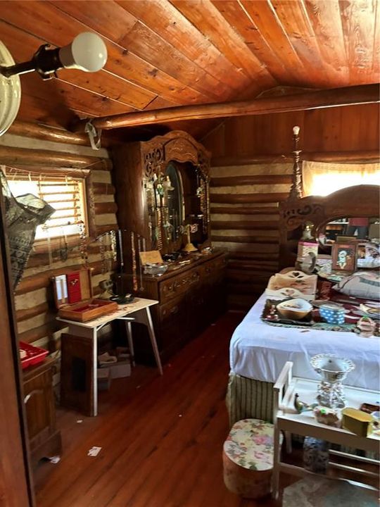 For Sale: $930,000 (3 beds, 2 baths, 1795 Square Feet)