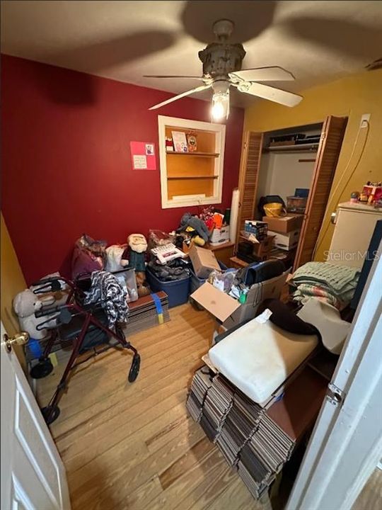 For Sale: $295,000 (3 beds, 1 baths, 1474 Square Feet)