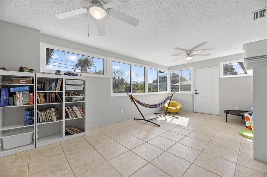 En Venta: $510,000 (3 camas, 2 baños, 1785 Pies cuadrados)